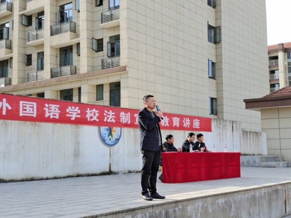 陈主任讲话_副本.jpg 陈主任讲话_副本.jpg
